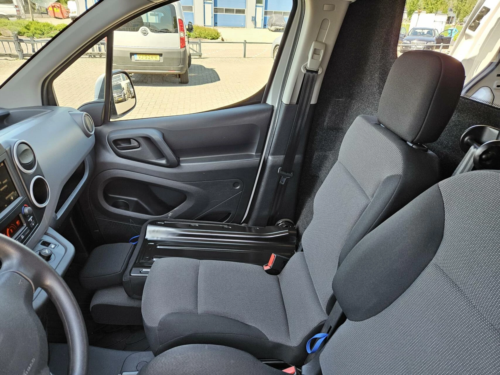 Hoofdafbeelding Peugeot Partner