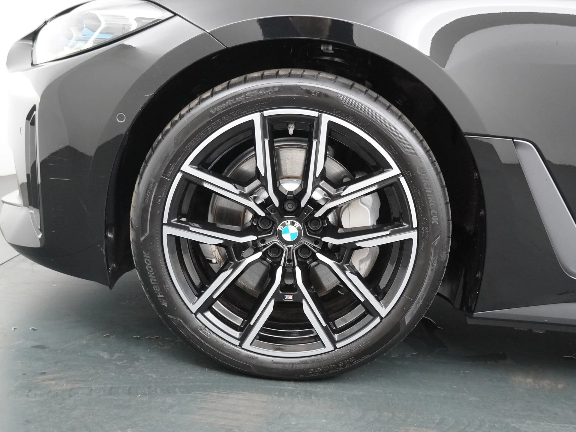 Hoofdafbeelding BMW i4