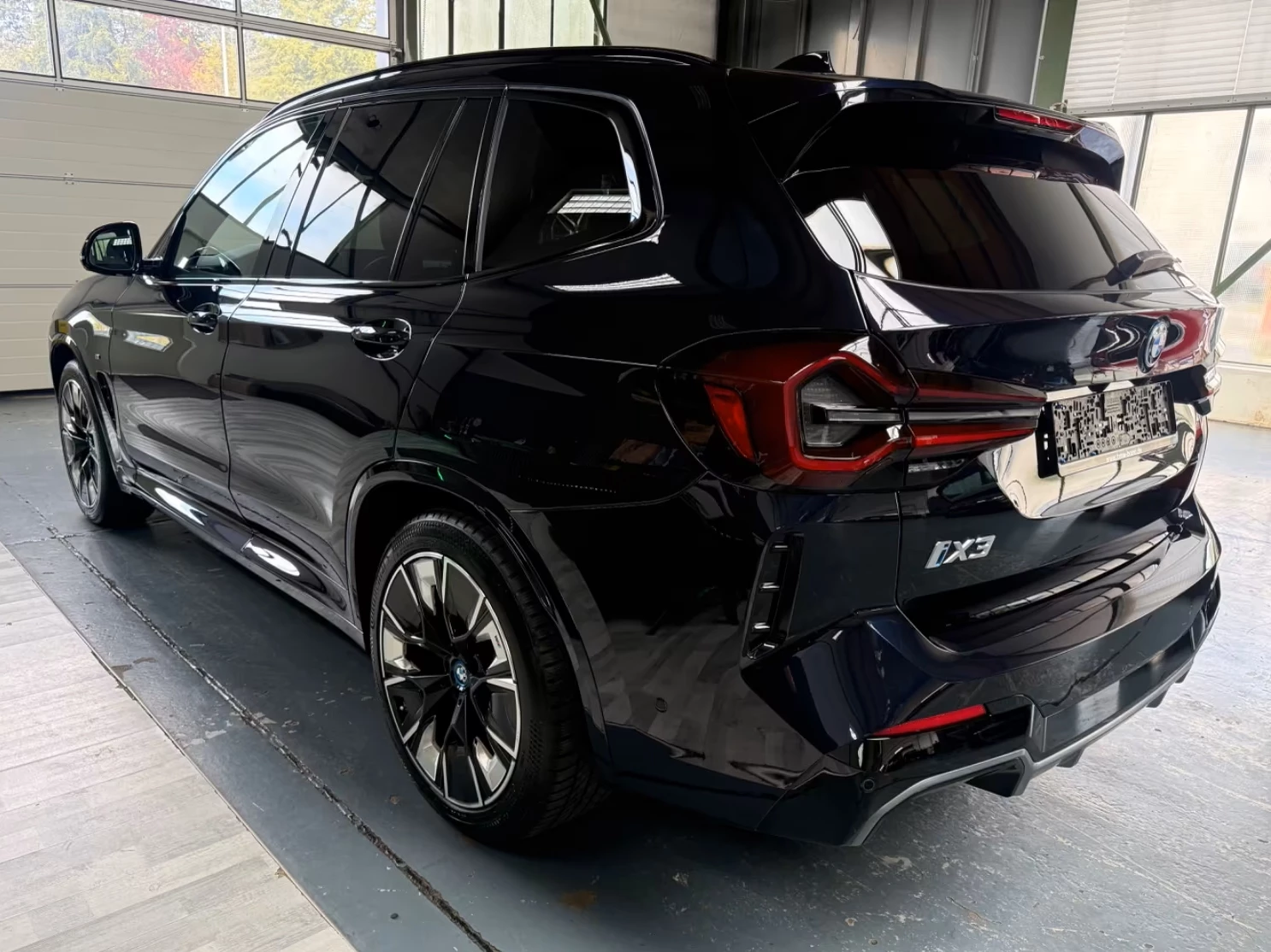 Hoofdafbeelding BMW iX3