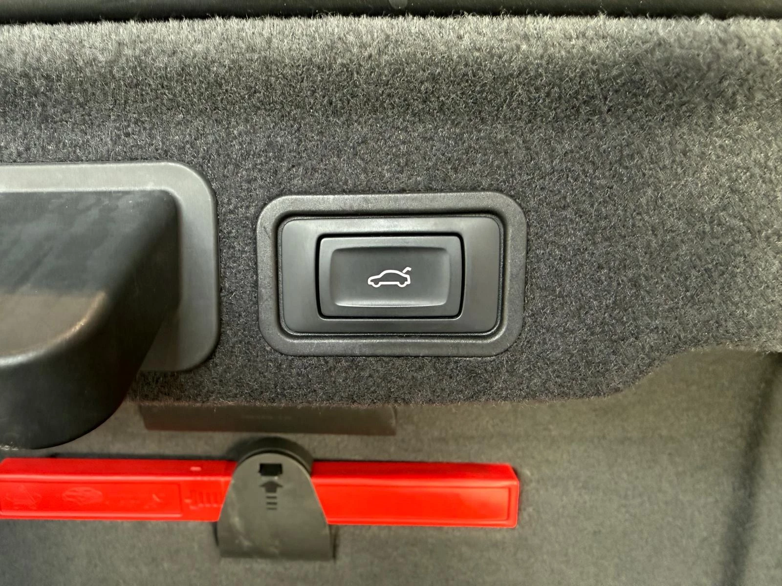 Hoofdafbeelding Audi A8