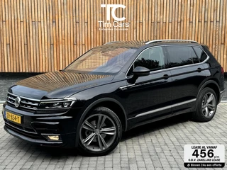 Volkswagen Tiguan Allspace 1.5 TSI R-line DSG | Panoramadak | Apple CarPlay | Navigatiesysteem | 19 inch velgen | Parkeersensoren voor en achter | Achteruitrijcamera
