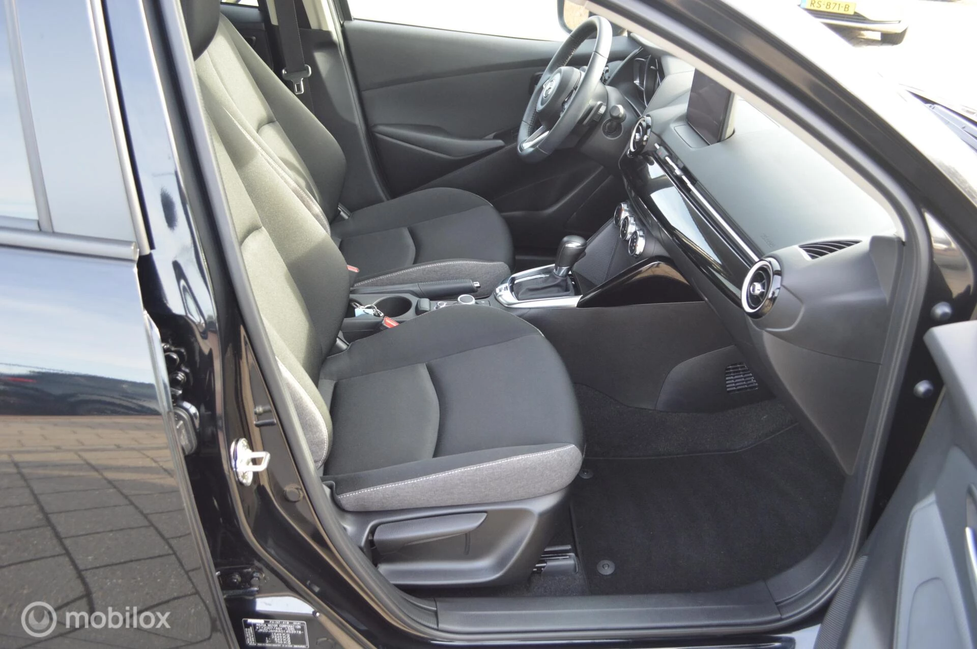 Hoofdafbeelding Mazda 2