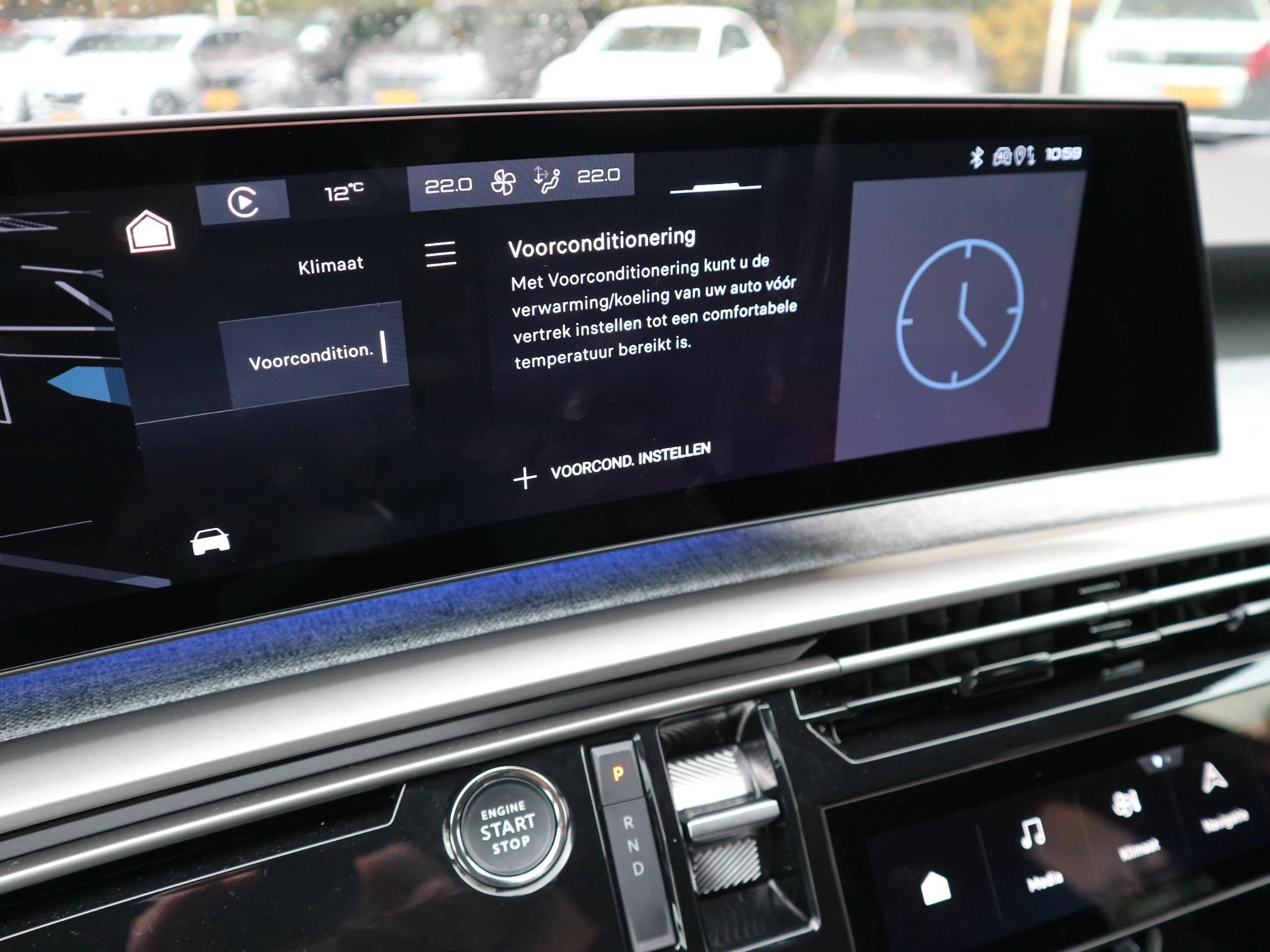 Hoofdafbeelding Peugeot e-3008