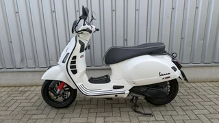 Hoofdafbeelding Vespa GTS Vespa GTS 300