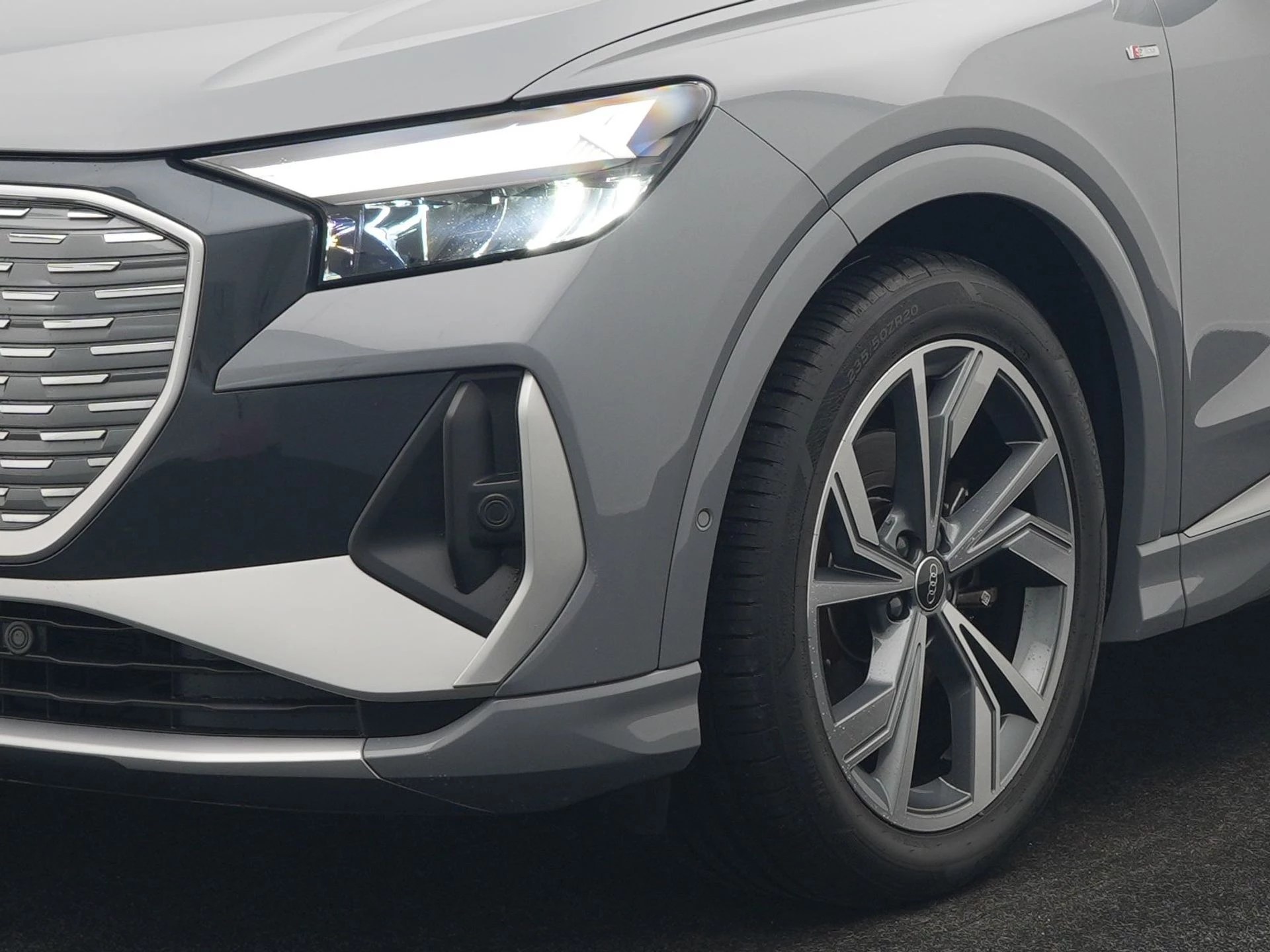 Hoofdafbeelding Audi Q4 Sportback e-tron