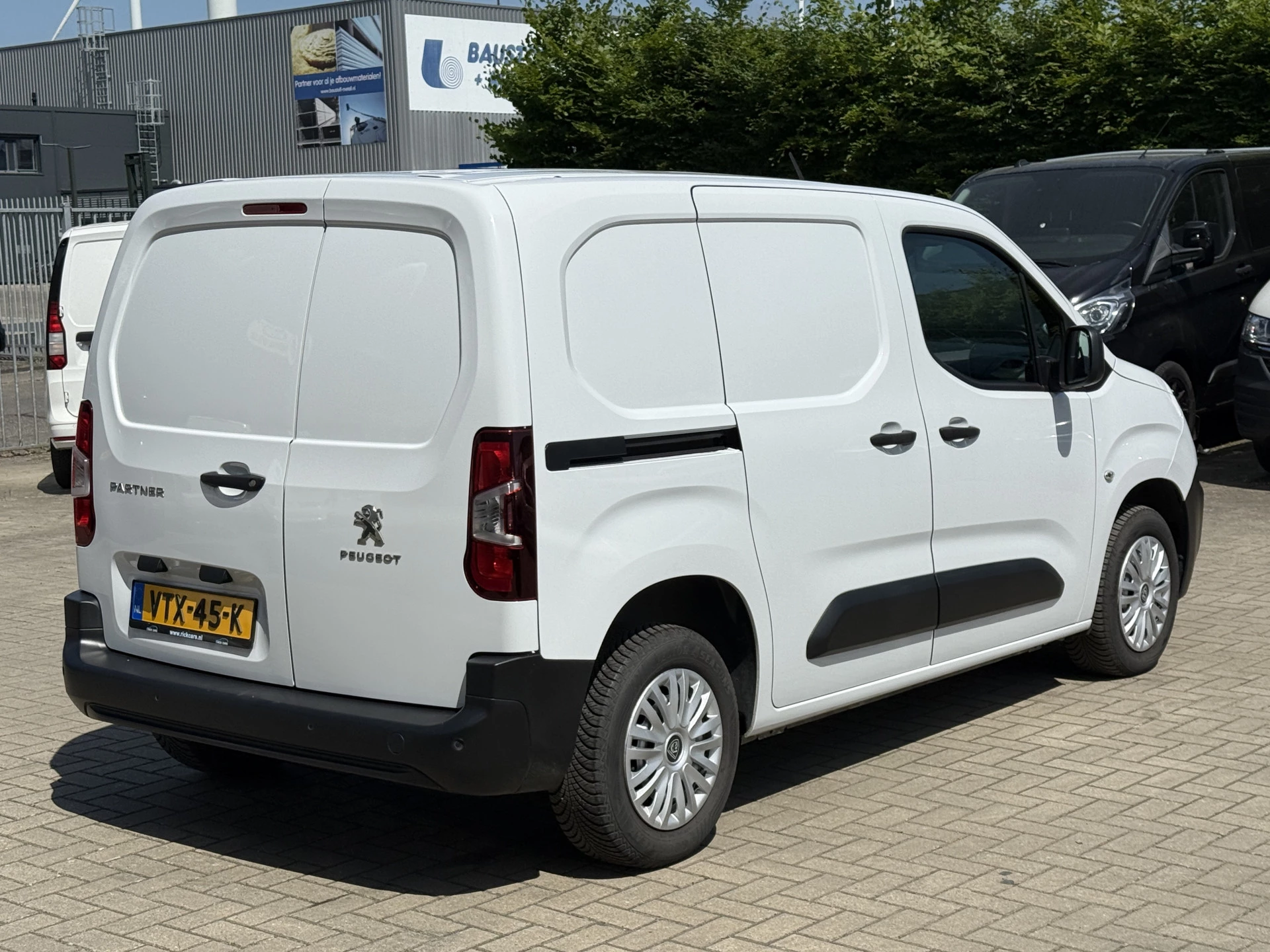 Hoofdafbeelding Peugeot Partner