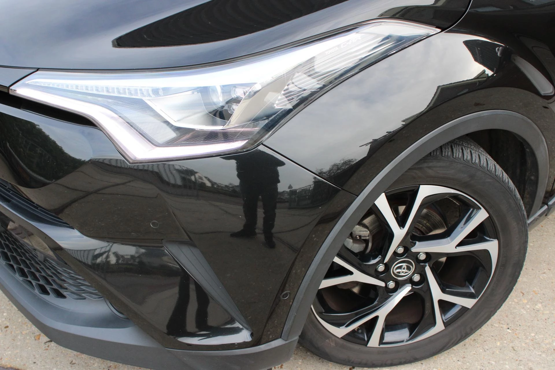 Hoofdafbeelding Toyota C-HR