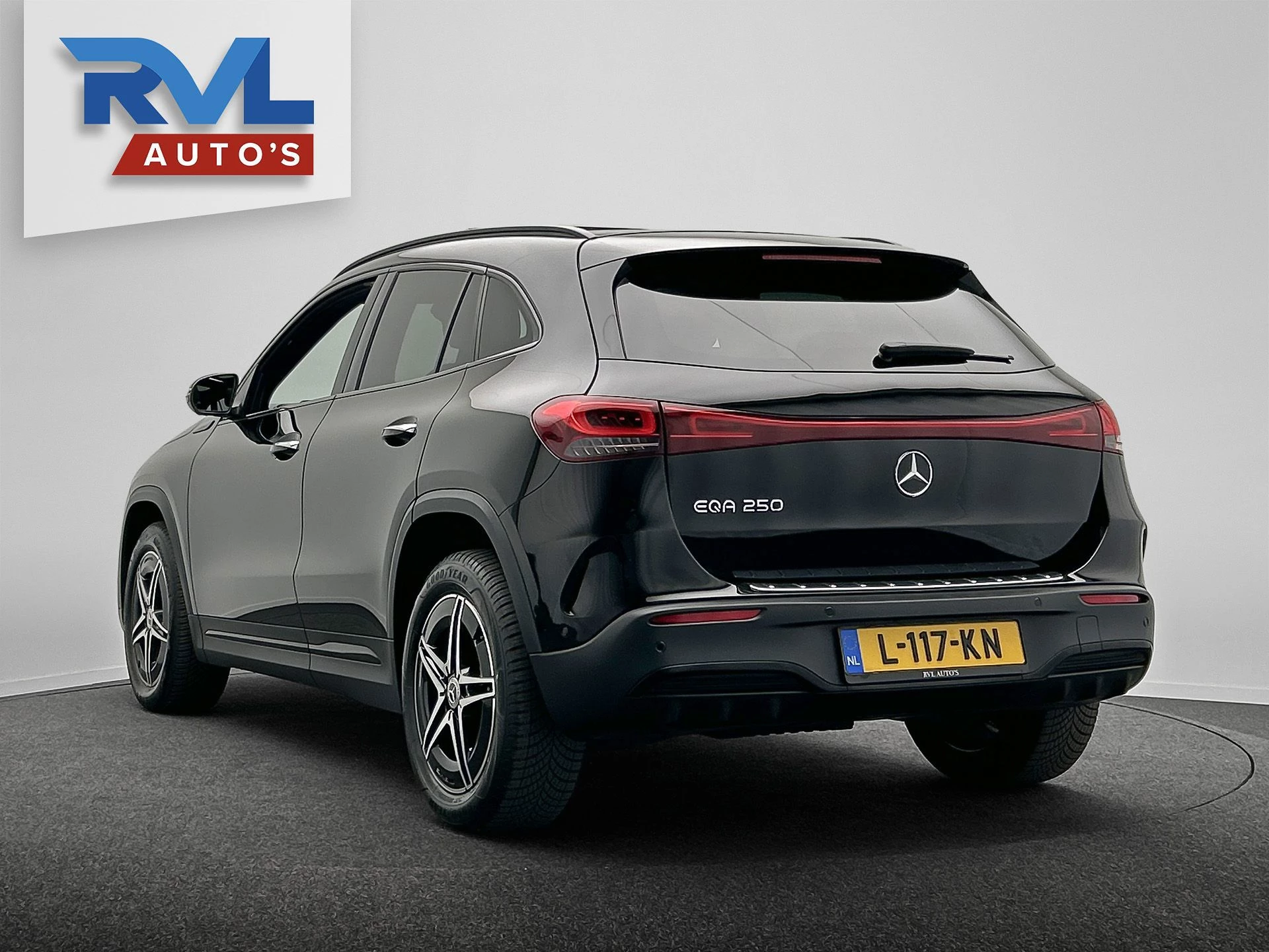 Hoofdafbeelding Mercedes-Benz EQA