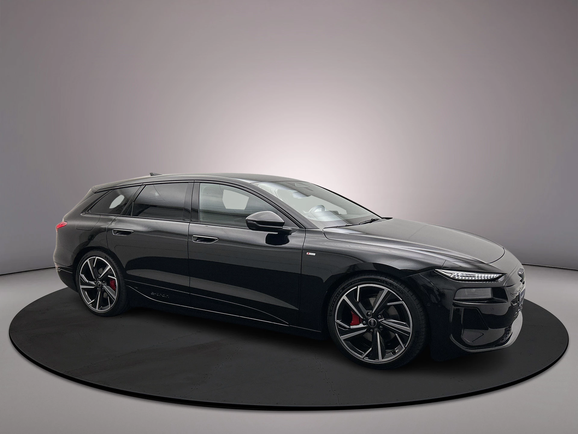 Hoofdafbeelding Audi A6 Avant e-tron