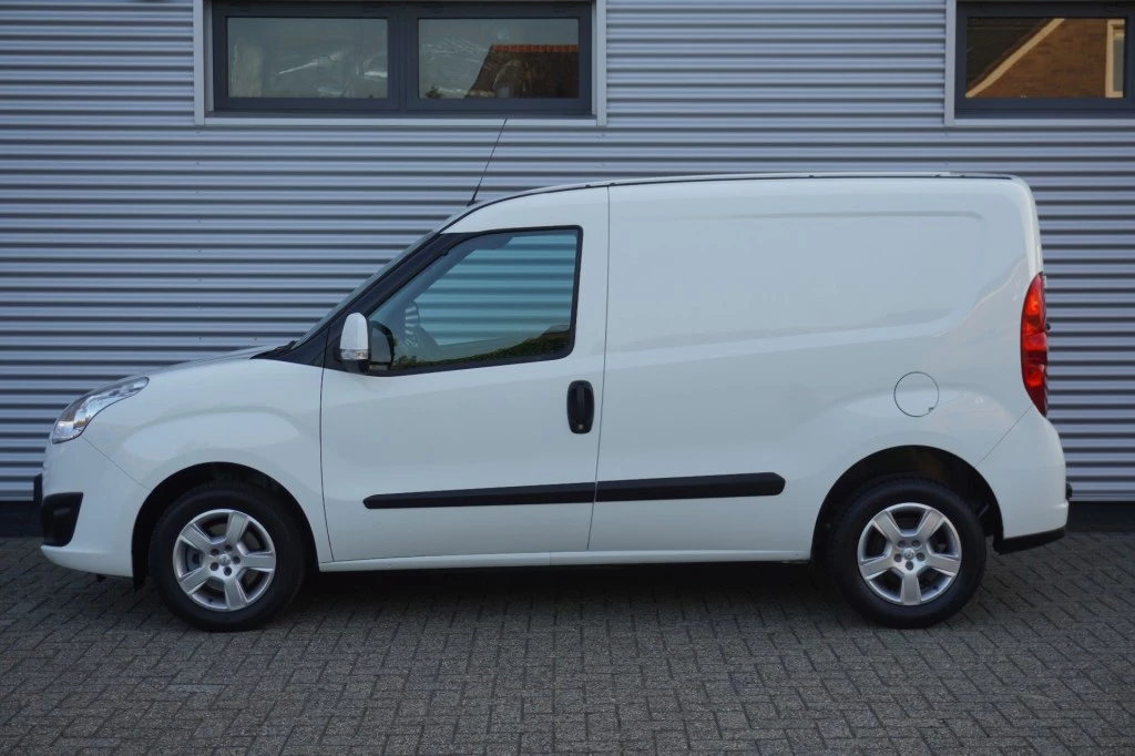 Hoofdafbeelding Opel Combo