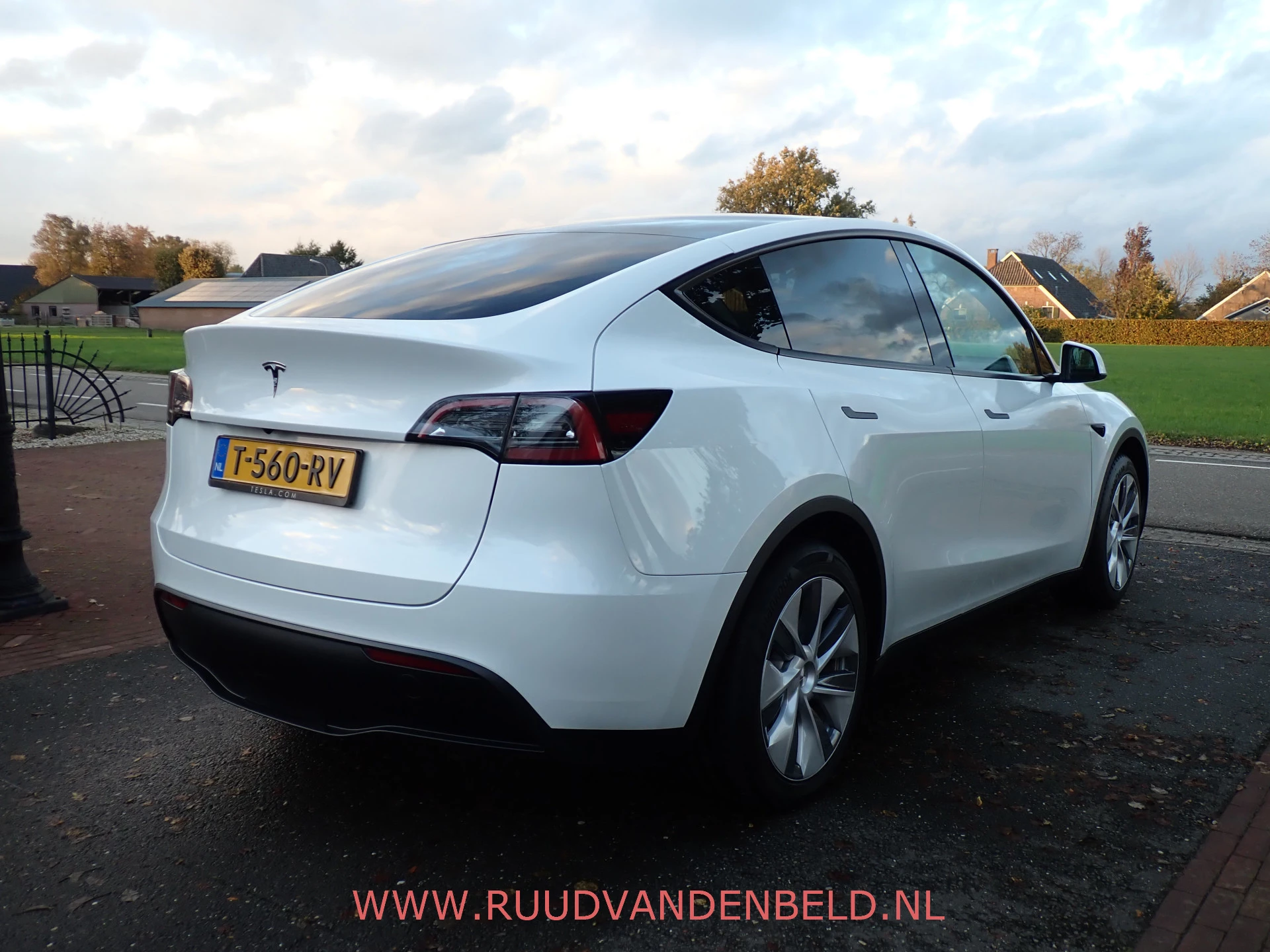 Hoofdafbeelding Tesla Model Y