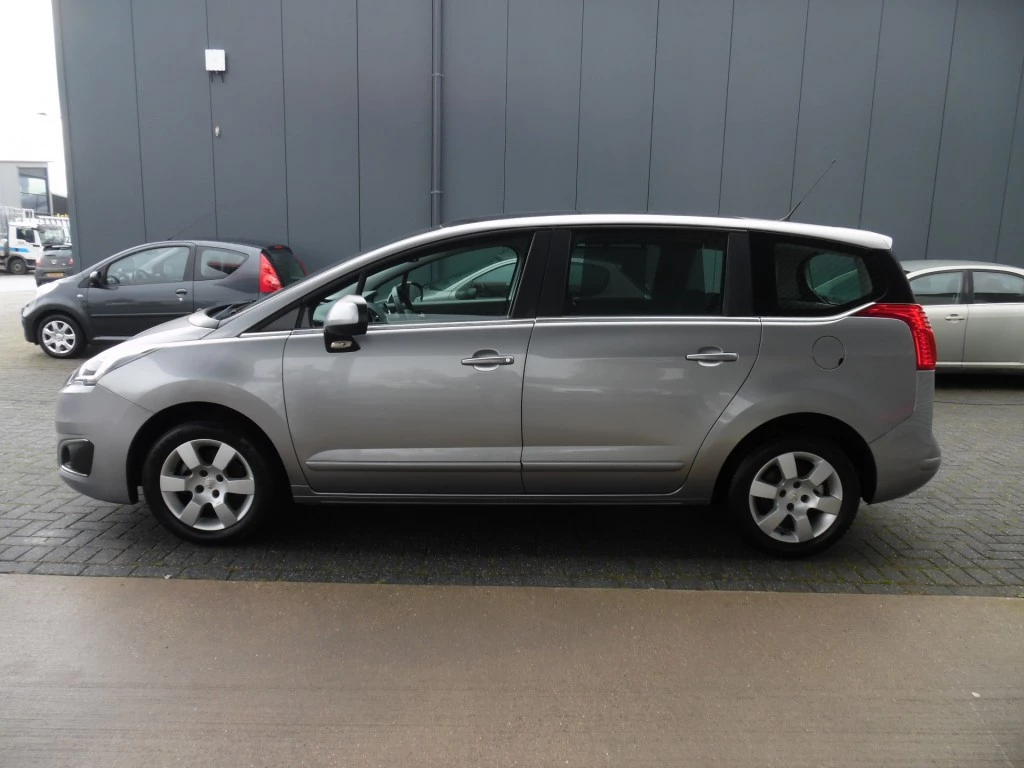 Hoofdafbeelding Peugeot 5008