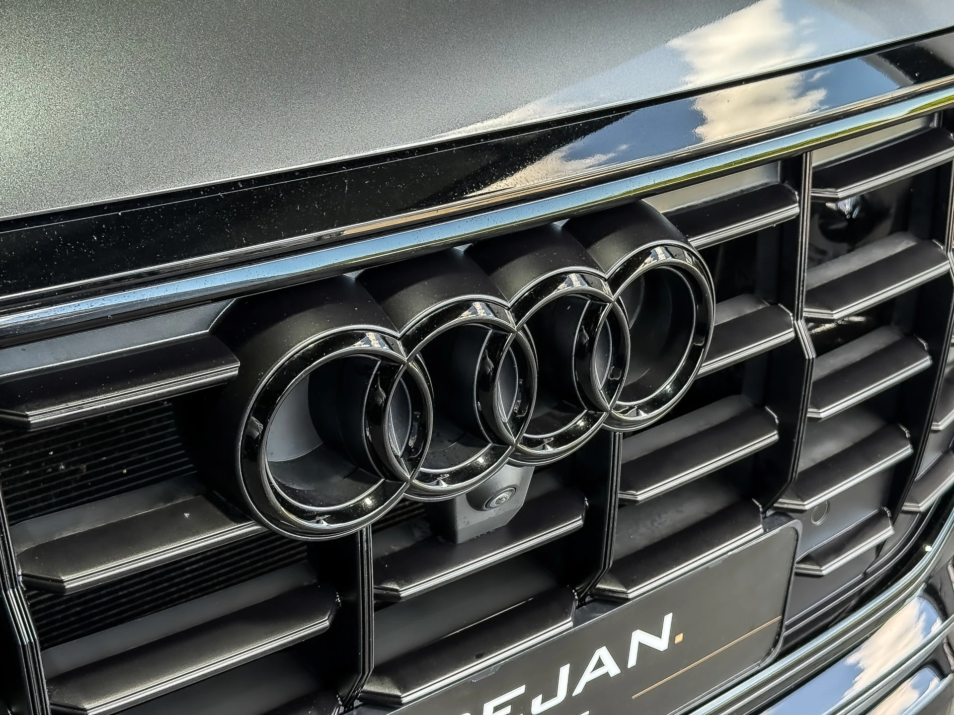 Hoofdafbeelding Audi Q8