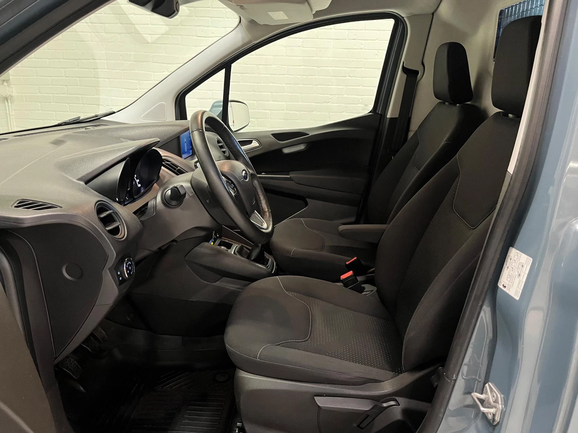 Hoofdafbeelding Ford Transit Courier