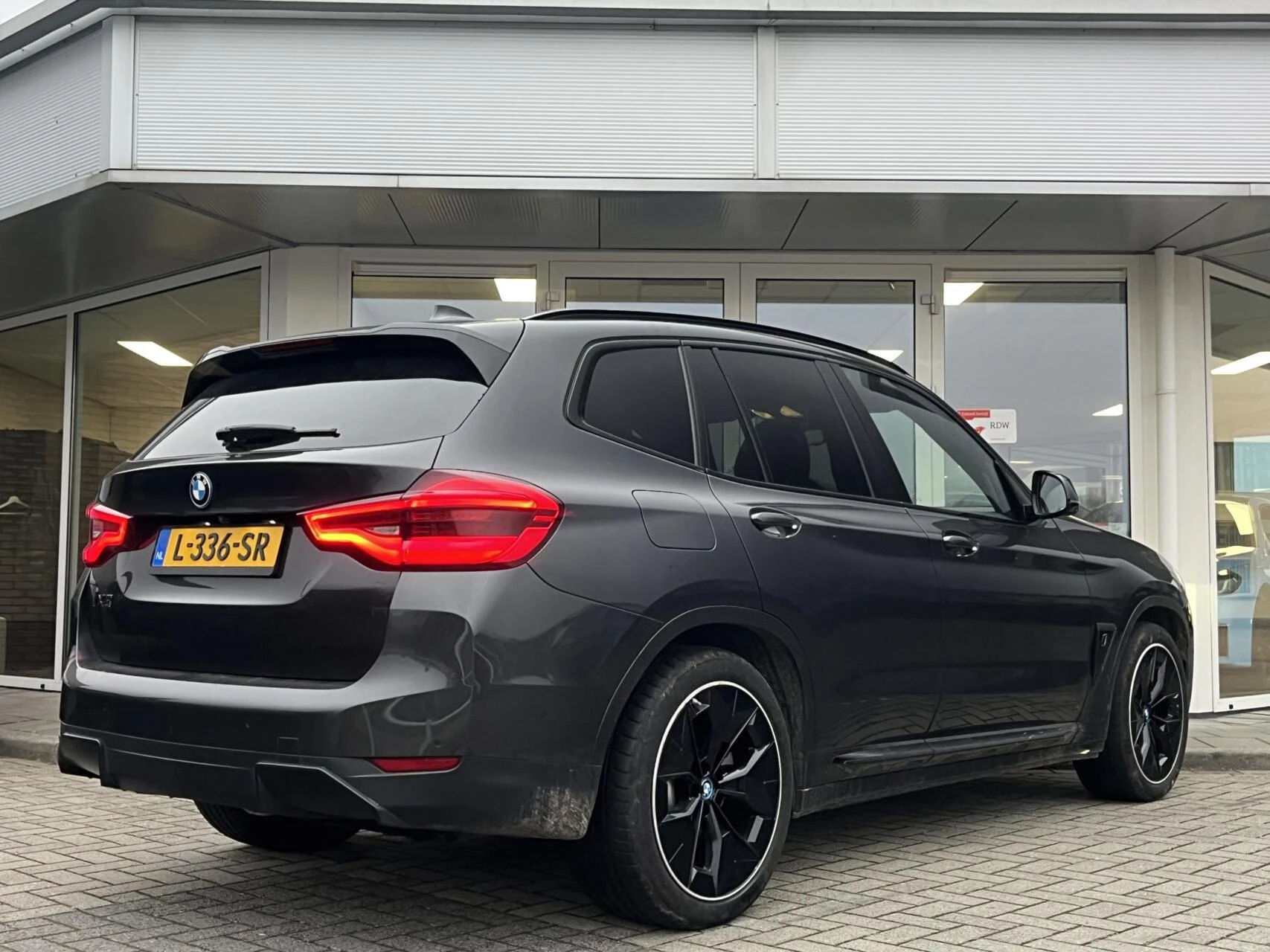 Hoofdafbeelding BMW iX3