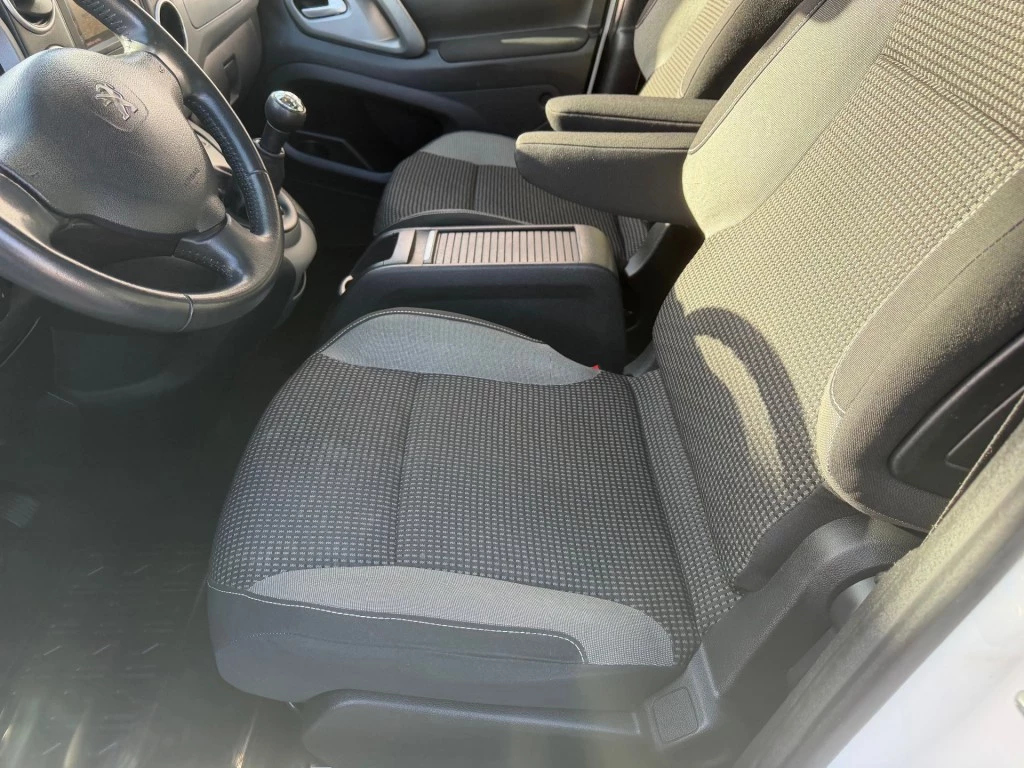 Hoofdafbeelding Peugeot Partner