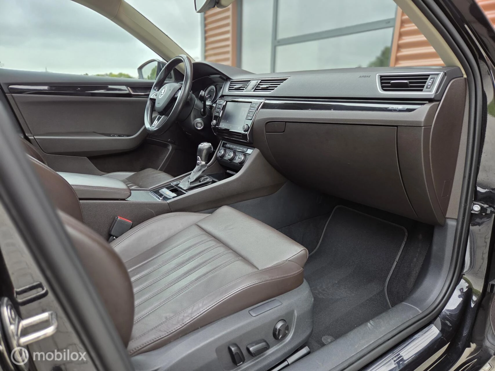 Hoofdafbeelding Škoda Superb