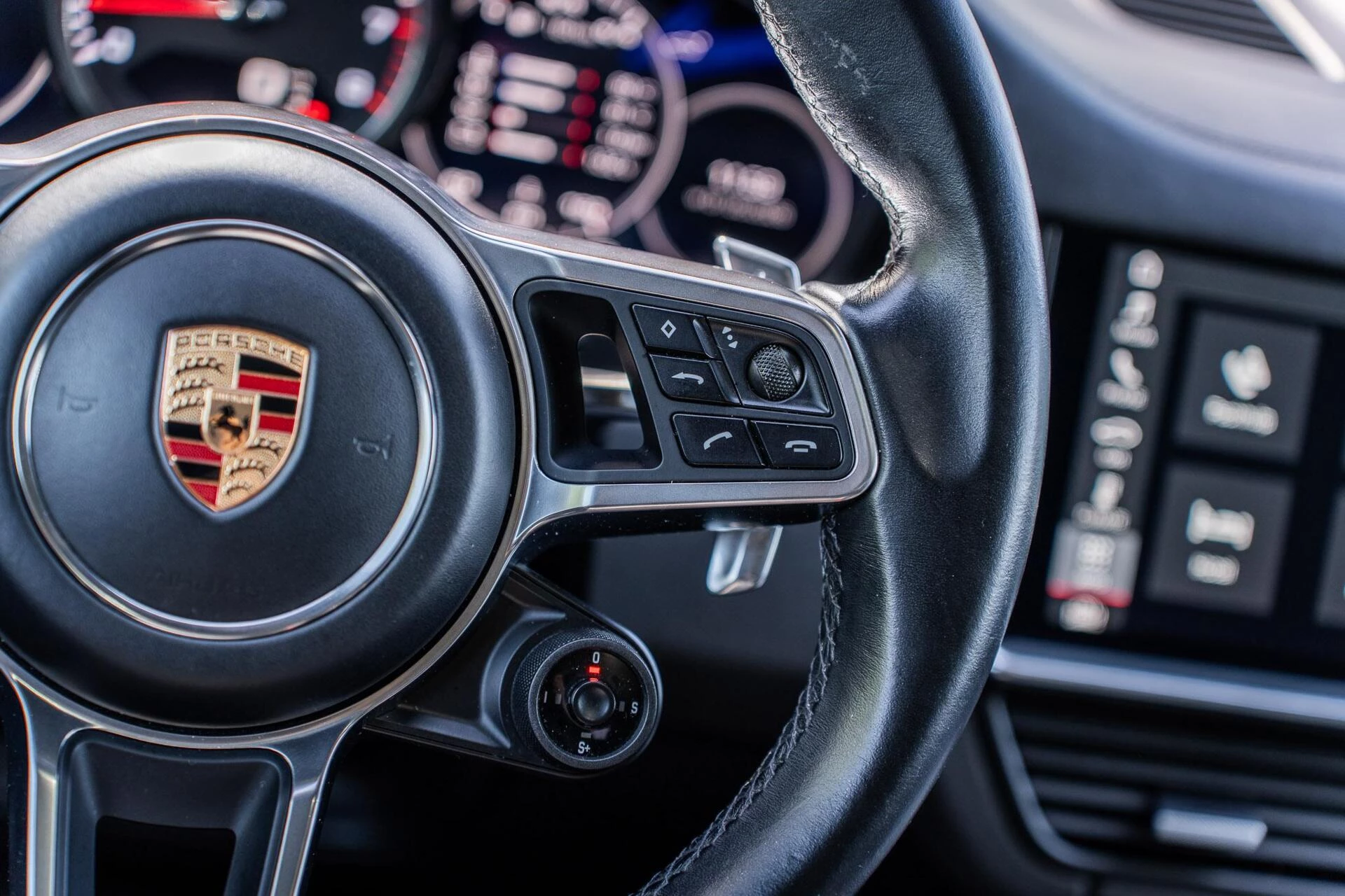 Hoofdafbeelding Porsche Cayenne