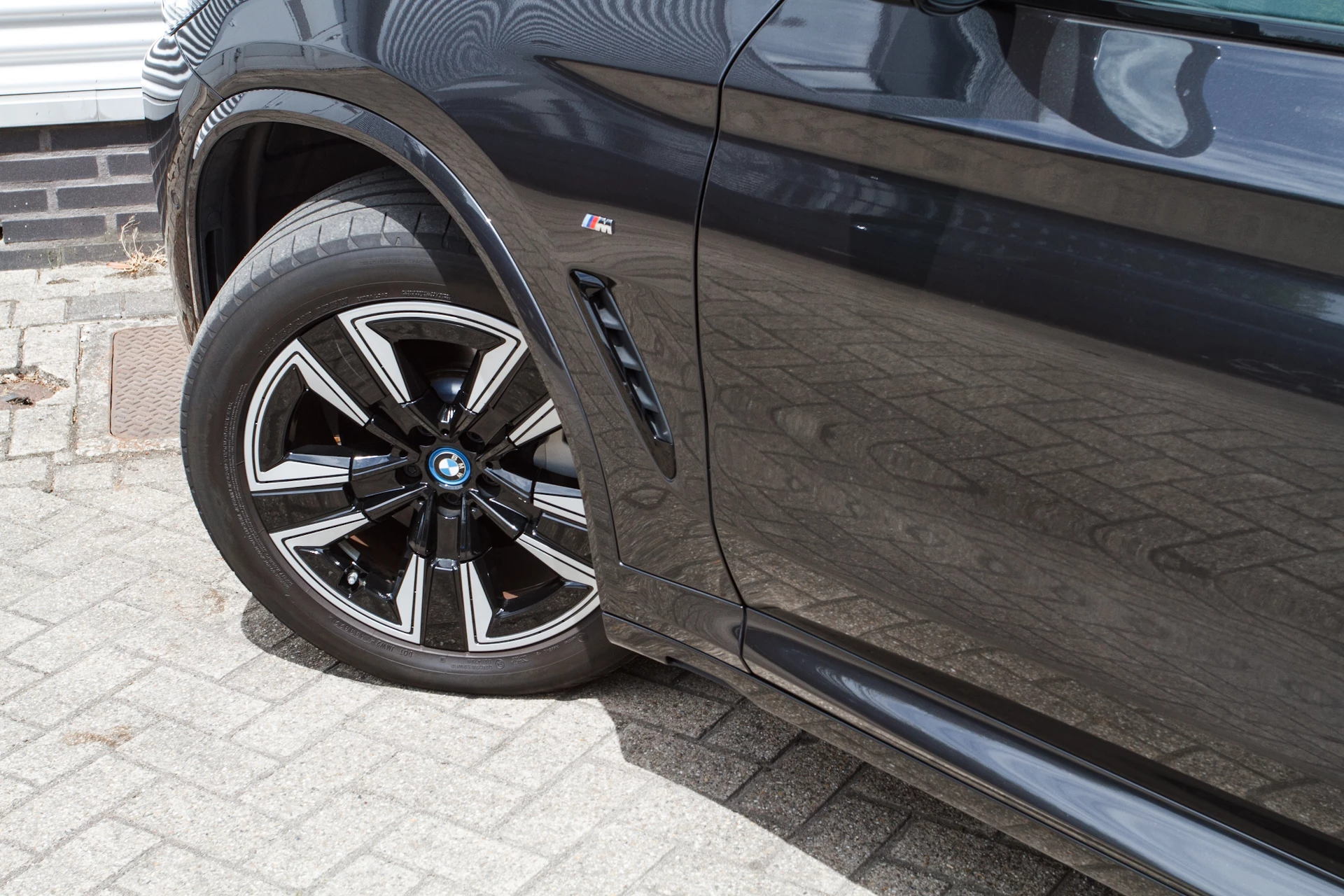 Hoofdafbeelding BMW iX3