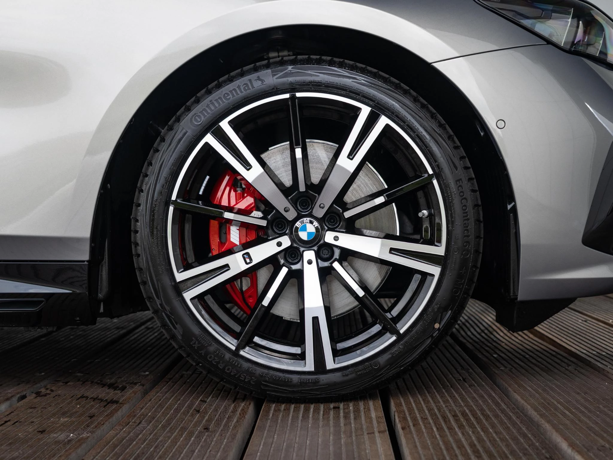 Hoofdafbeelding BMW i5