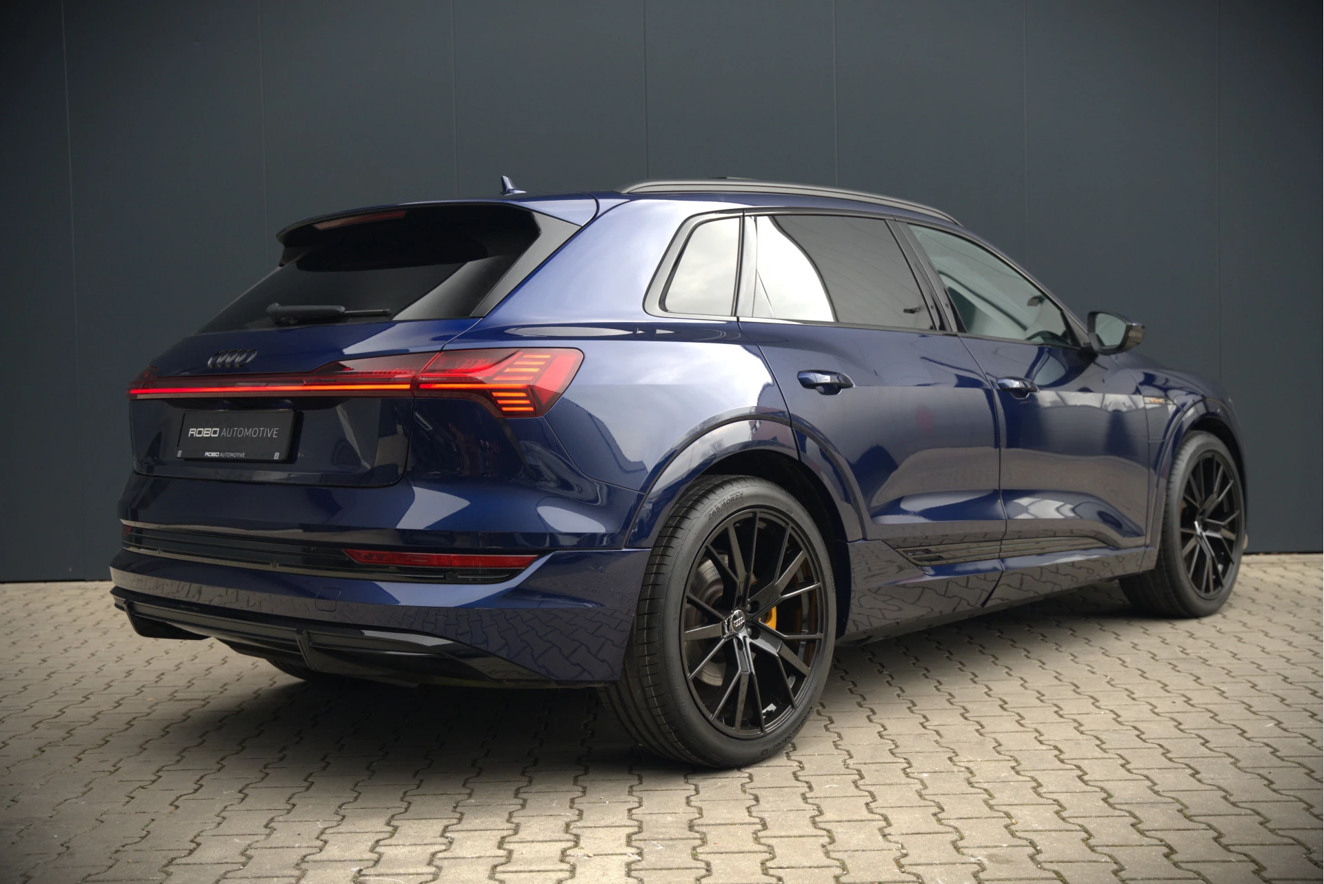 Hoofdafbeelding Audi e-tron
