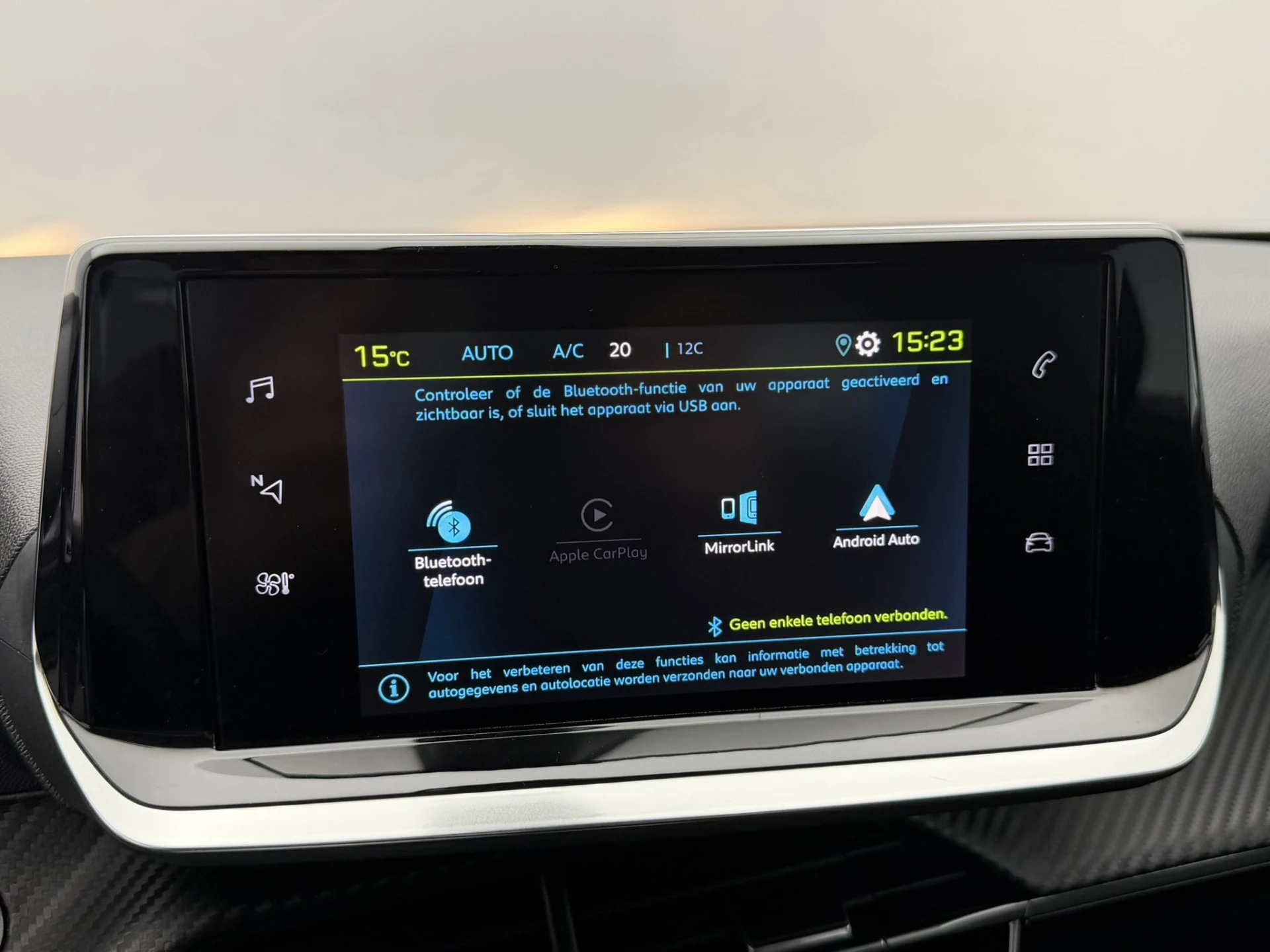 Hoofdafbeelding Peugeot e-2008