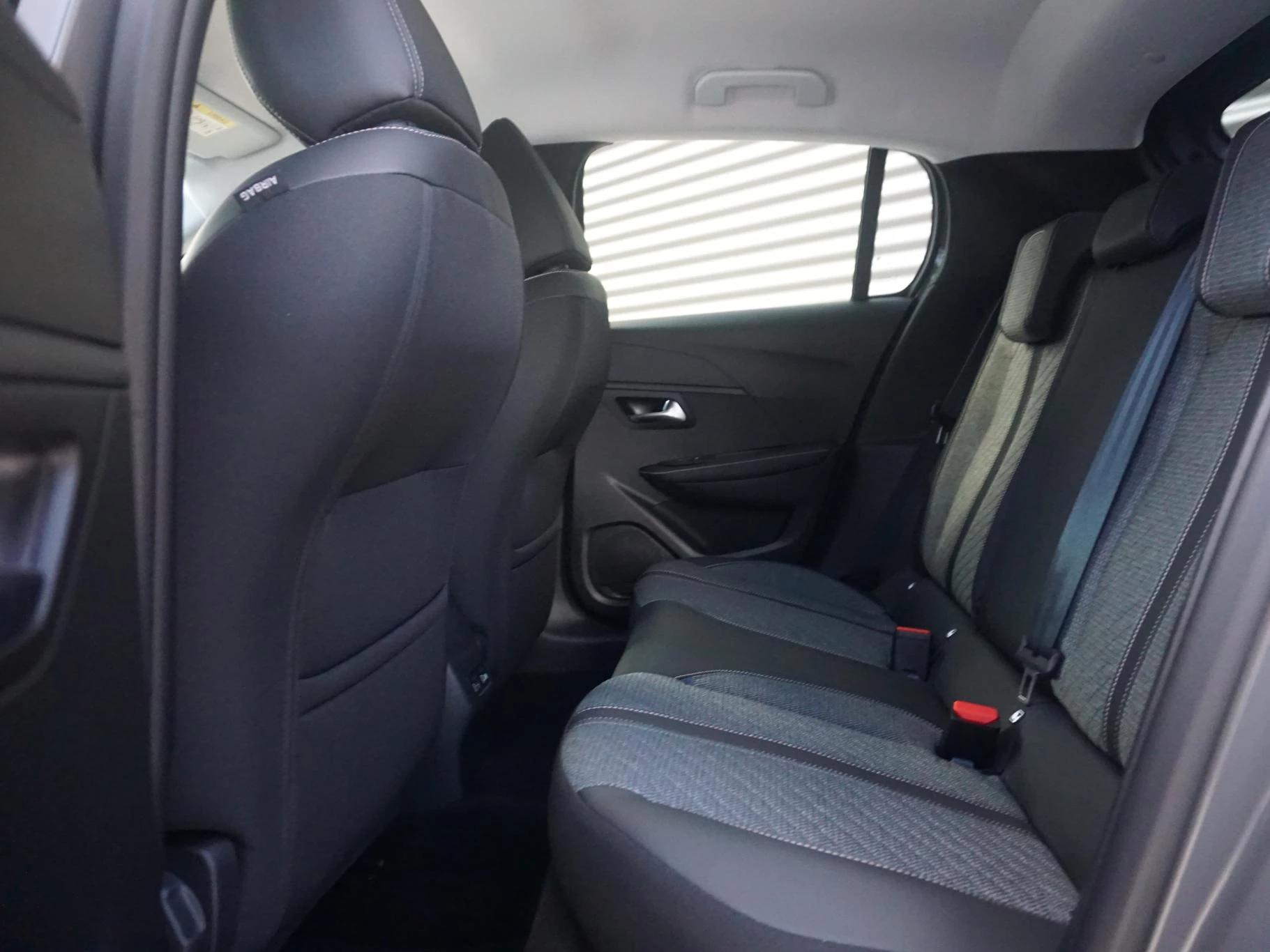 Hoofdafbeelding Peugeot e-208