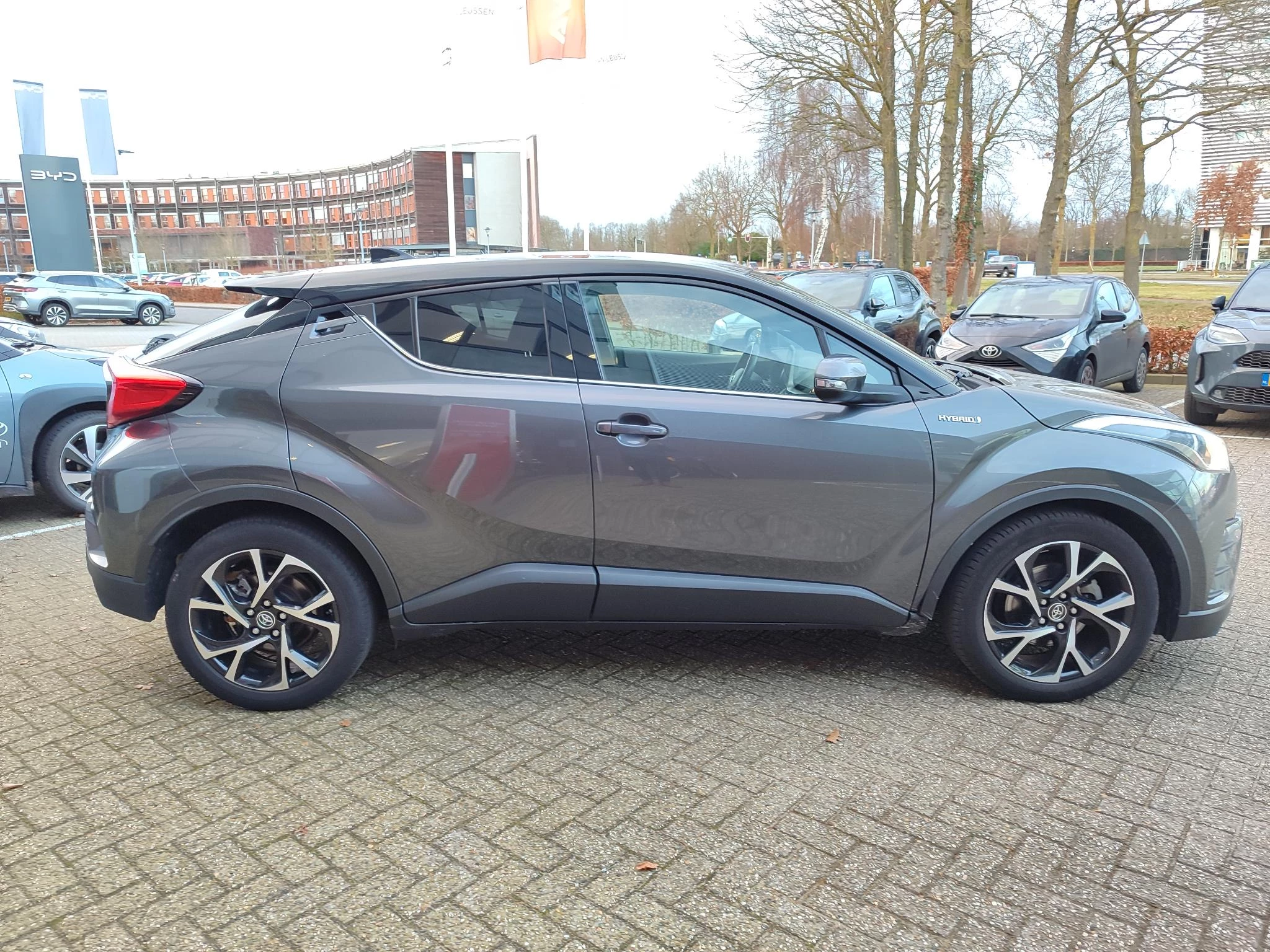Hoofdafbeelding Toyota C-HR