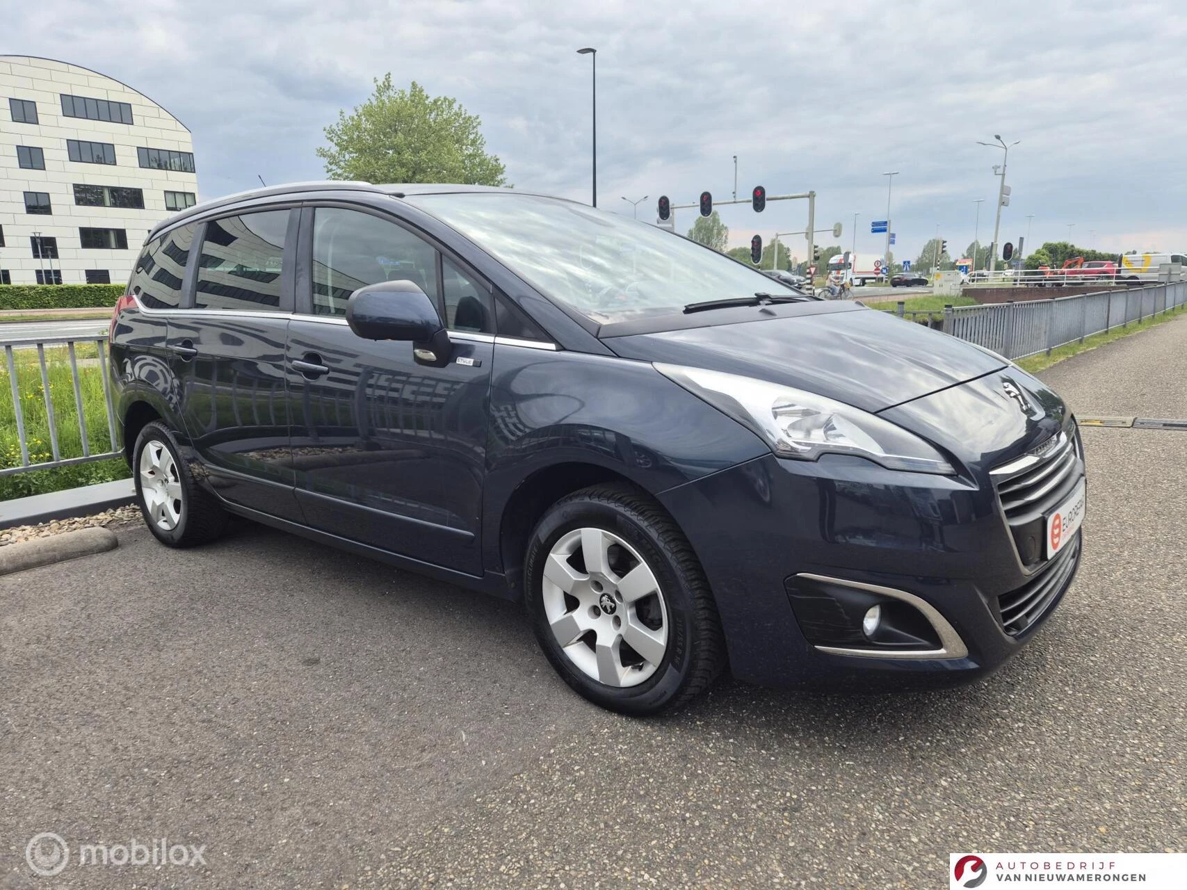 Hoofdafbeelding Peugeot 5008
