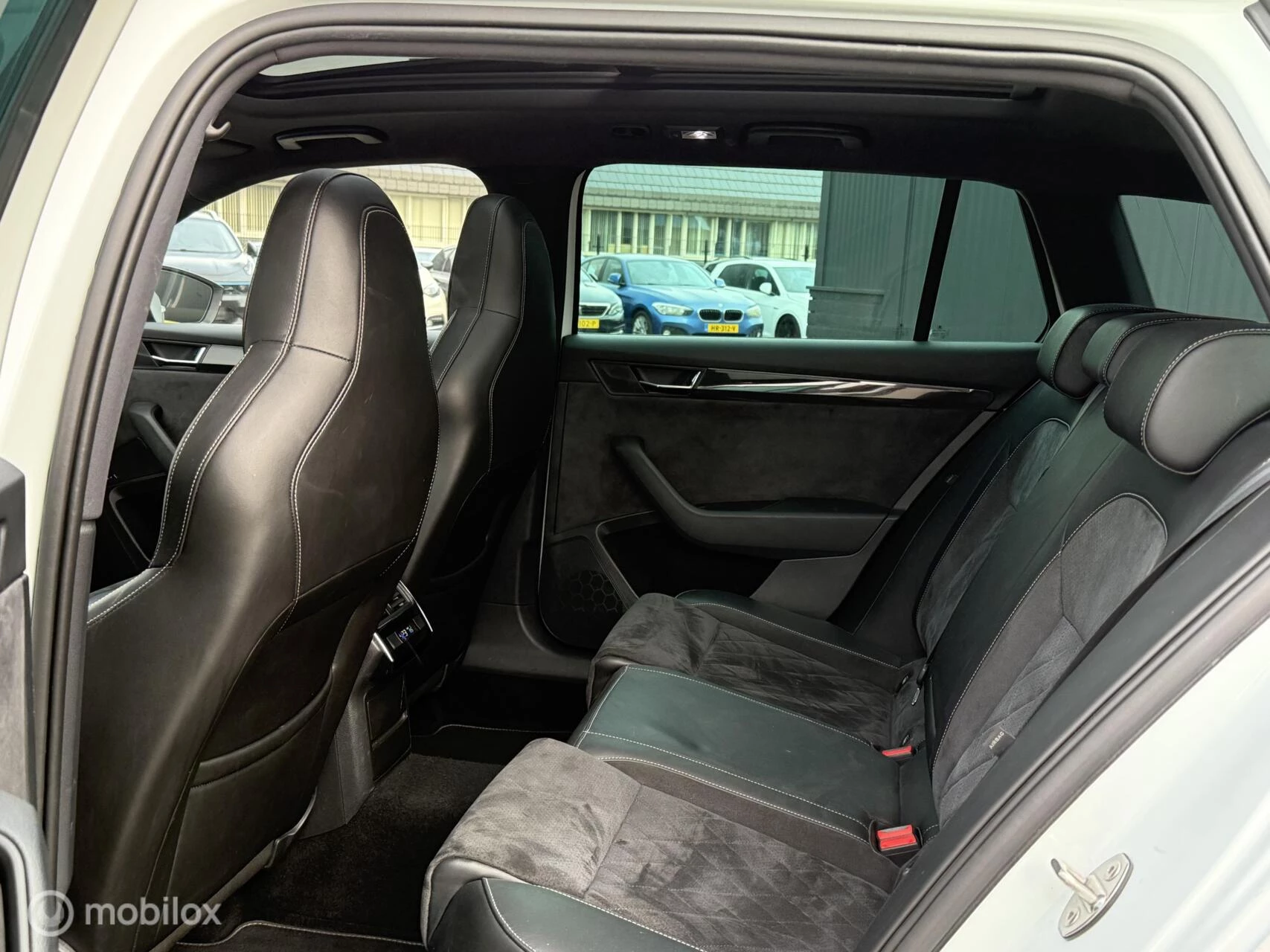 Hoofdafbeelding Škoda Superb