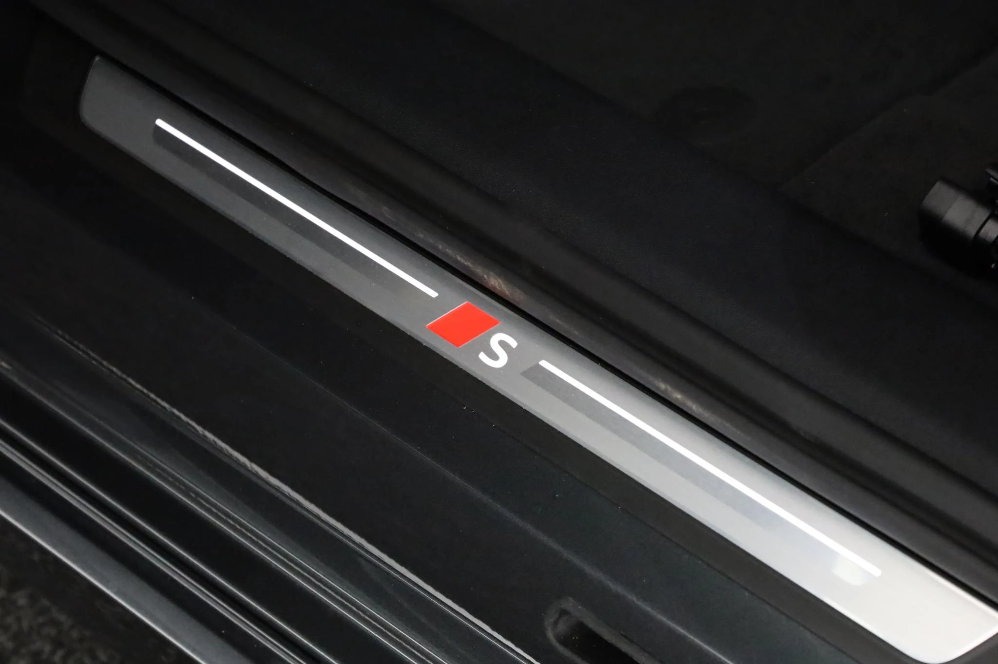Hoofdafbeelding Audi A6 Avant e-tron