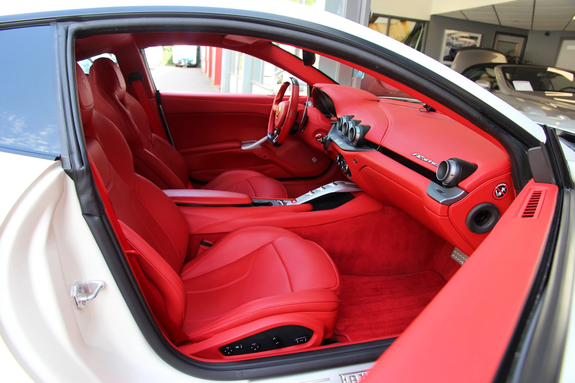 Hoofdafbeelding Ferrari F12