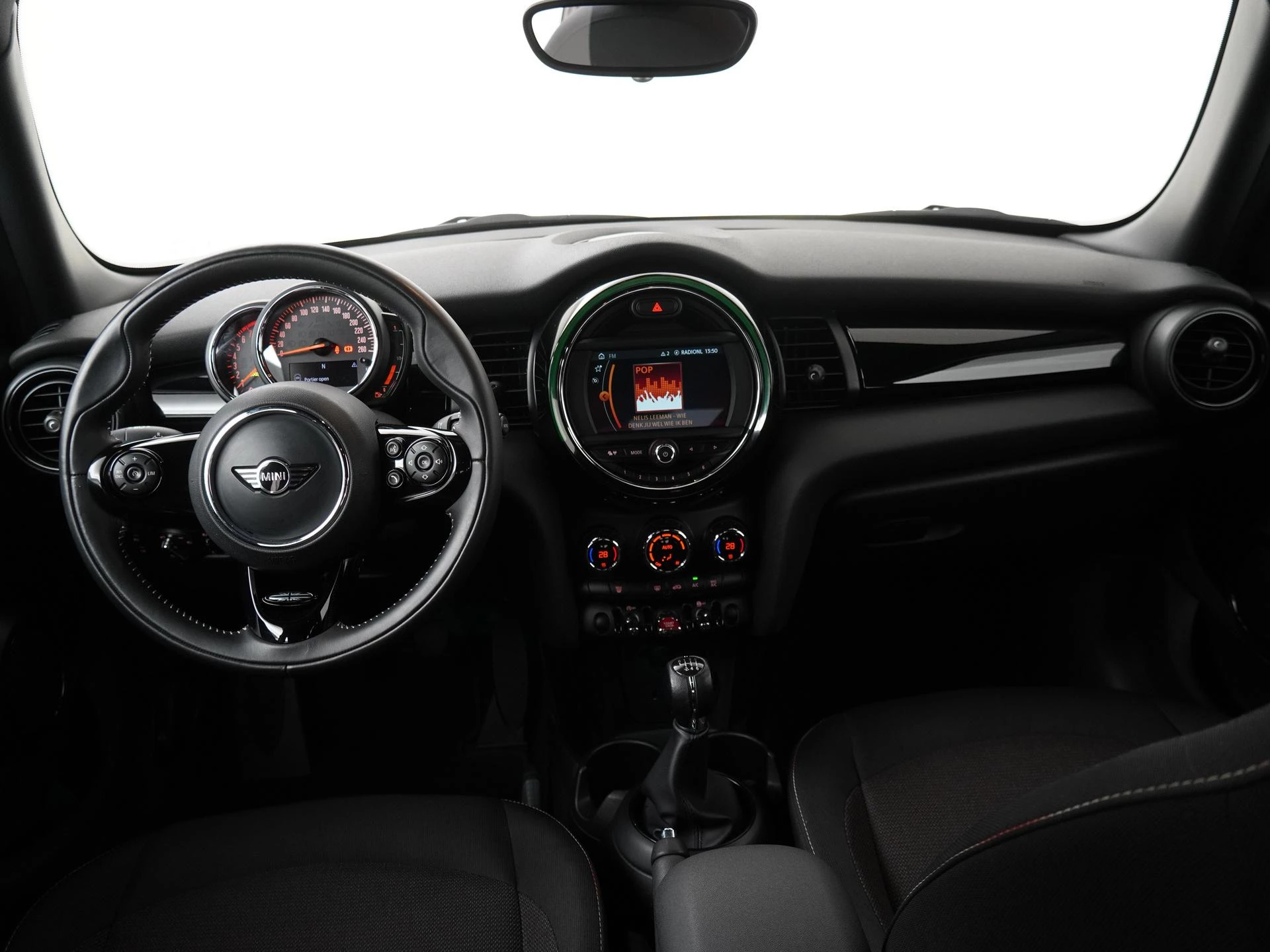 Hoofdafbeelding MINI 5-deurs