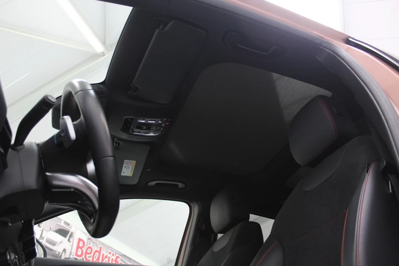 Hoofdafbeelding Mercedes-Benz EQA