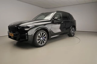 BMW X5 xDrive50e | M-Sportpakket | LED | HUD | Schuifdak | Trekhaak | Comfortzetels | Active cruise | DAB | Harman-kardon sound | Alu 20 inch