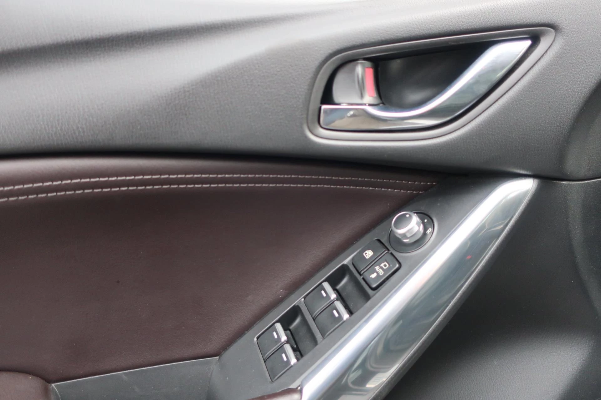 Hoofdafbeelding Mazda 6