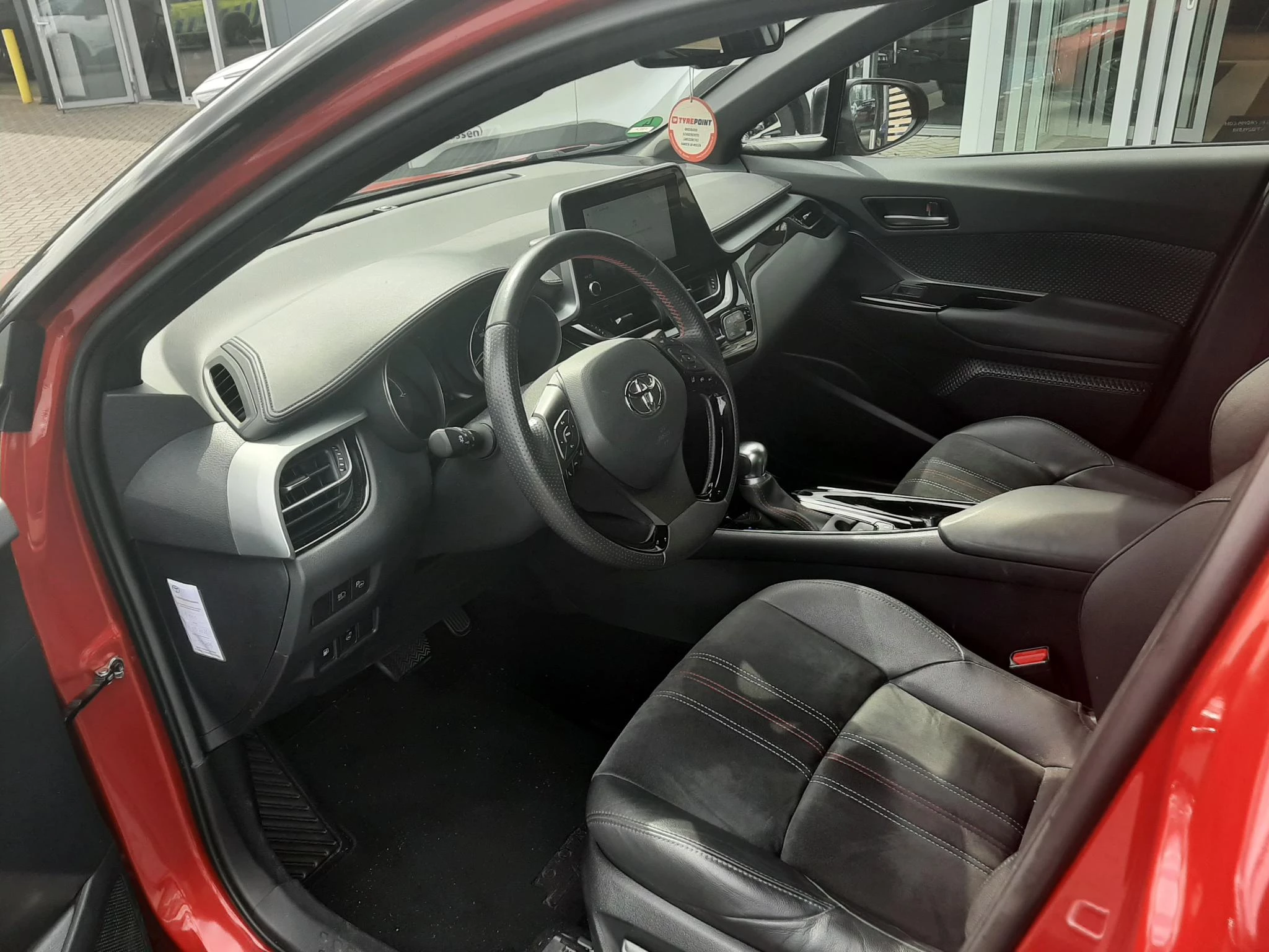 Hoofdafbeelding Toyota C-HR