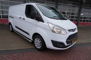 Hoofdafbeelding Ford Transit Custom Ford Transit Custom 310L 2.0 TDCI L2H1 Trend Koelwagen nr. V096 | Airco | Cruise | Navi | Camera | Dag en nacht koeling