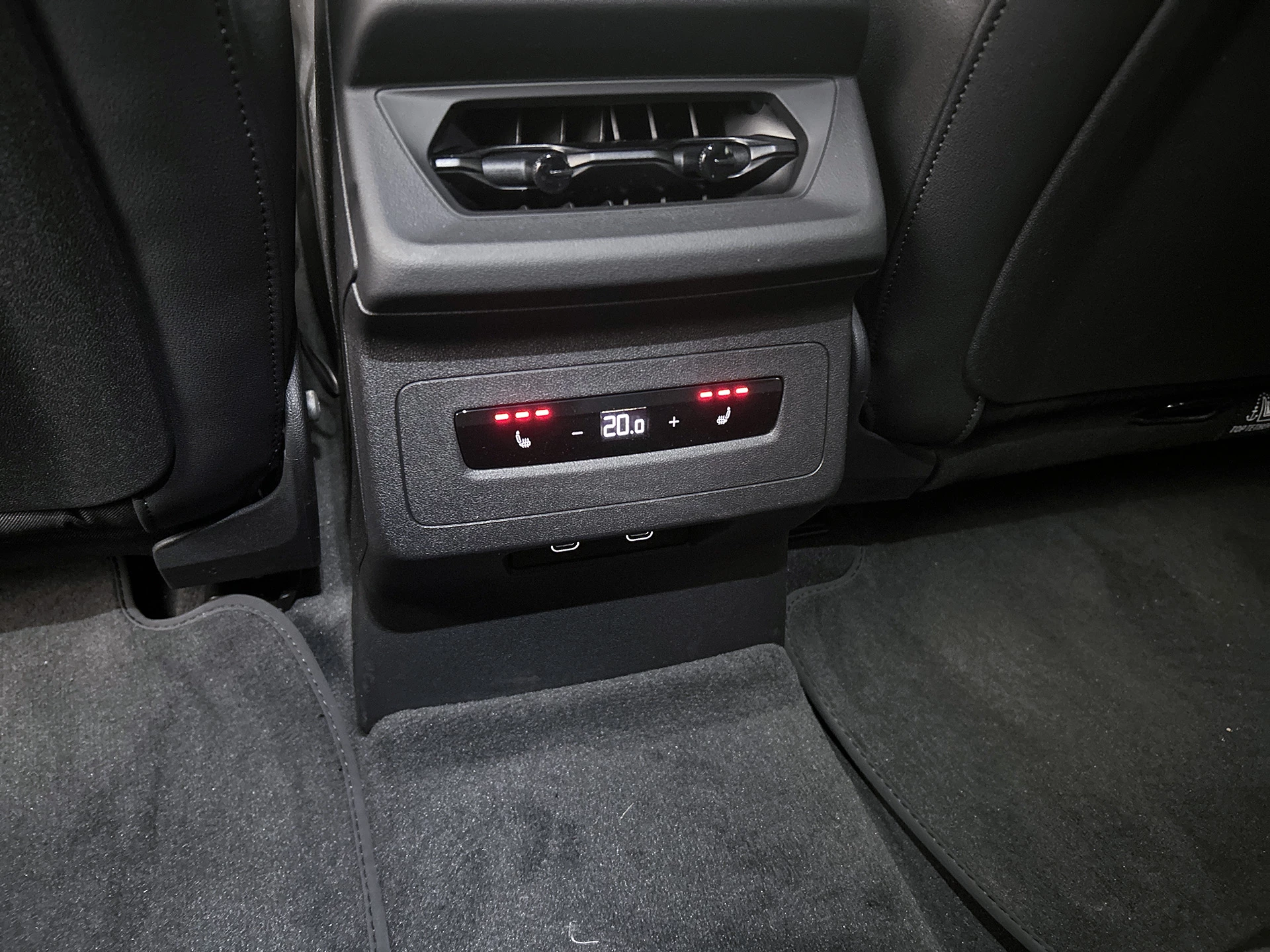 Hoofdafbeelding Audi A6 Avant e-tron