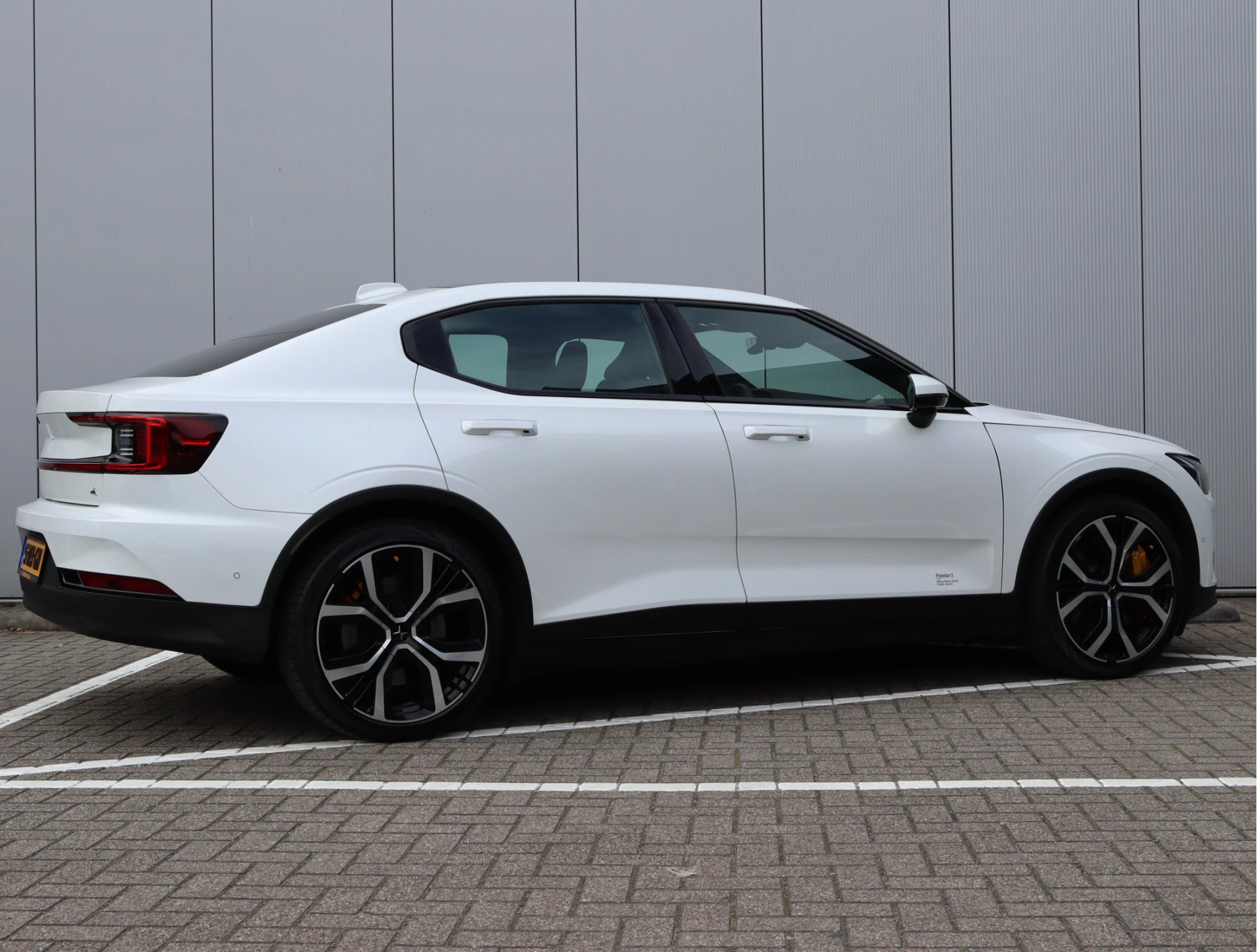 Hoofdafbeelding Polestar 2