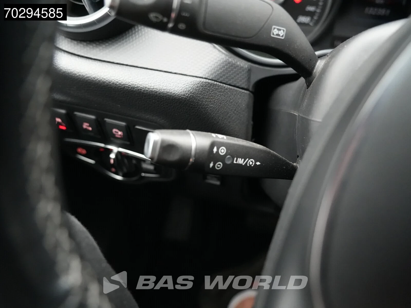 Hoofdafbeelding Mercedes-Benz X-Klasse