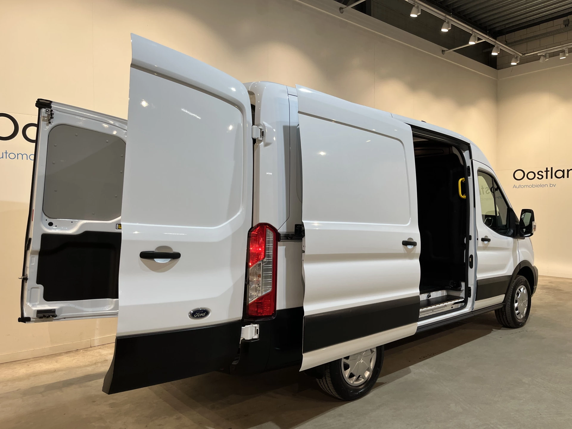 Hoofdafbeelding Ford E-Transit
