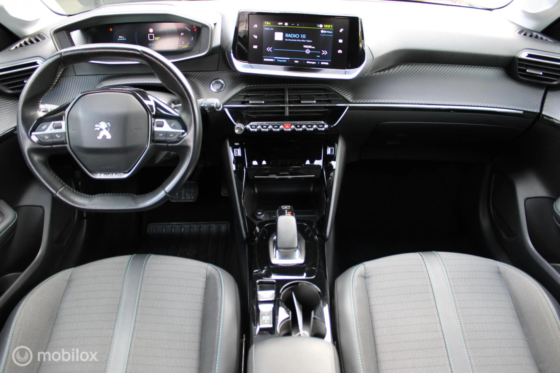 Hoofdafbeelding Peugeot e-208