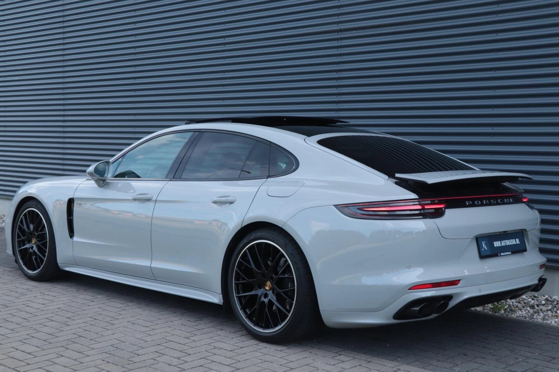 Hoofdafbeelding Porsche Panamera