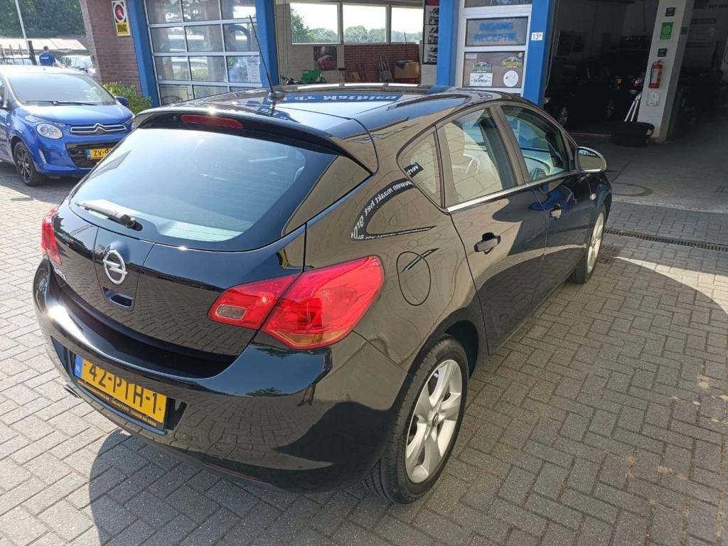 Hoofdafbeelding Opel Astra