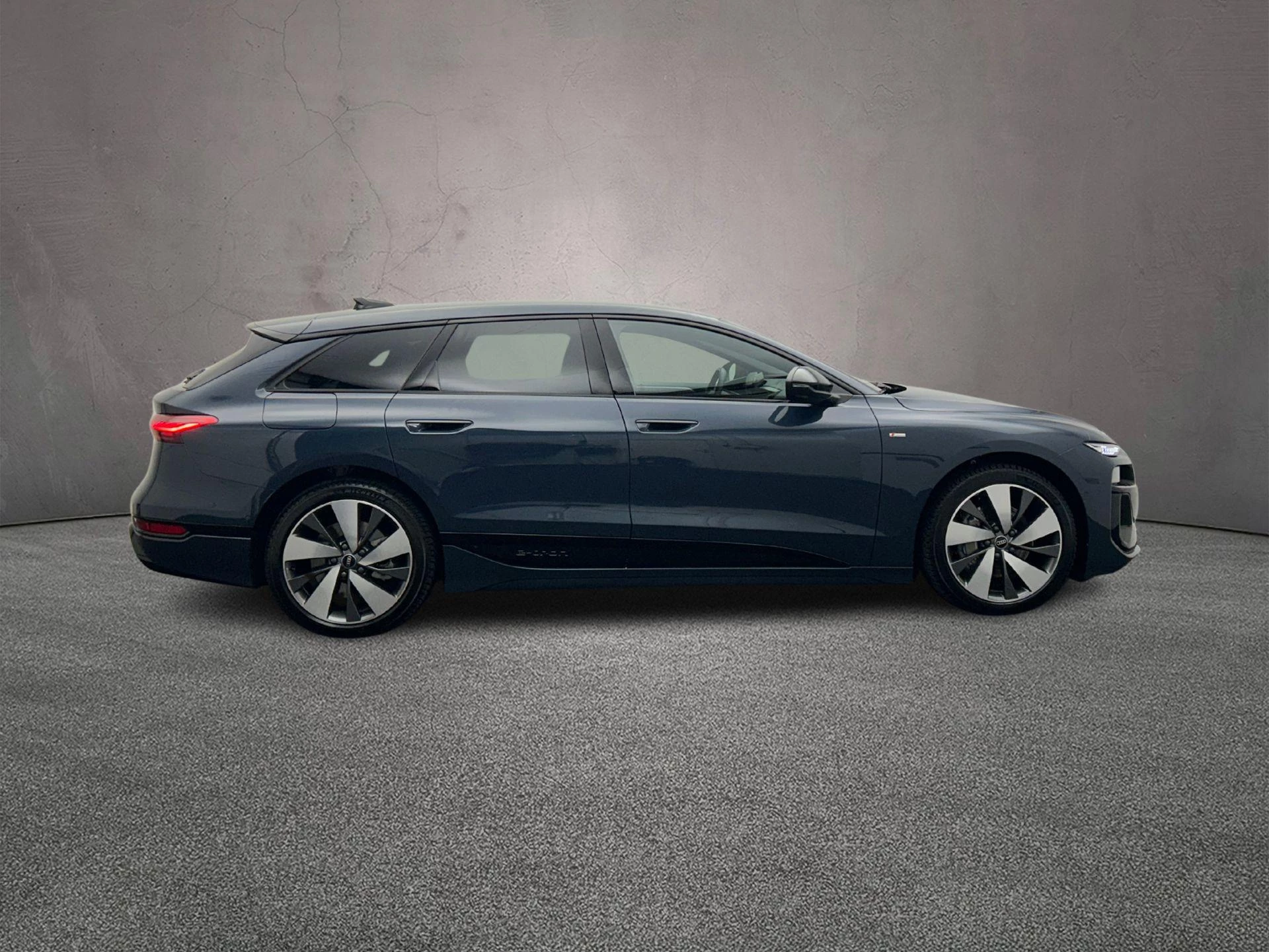 Hoofdafbeelding Audi A6 Avant e-tron