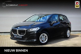 BMW 2-serie Active Tourer 225e xDrive // 97% SoH | Camera | Curved Display | Elek. achterklep | 85km WLTP elektrische range | CarPlay & Android Auto