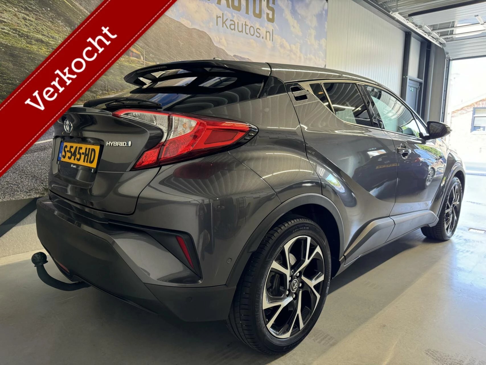 Hoofdafbeelding Toyota C-HR