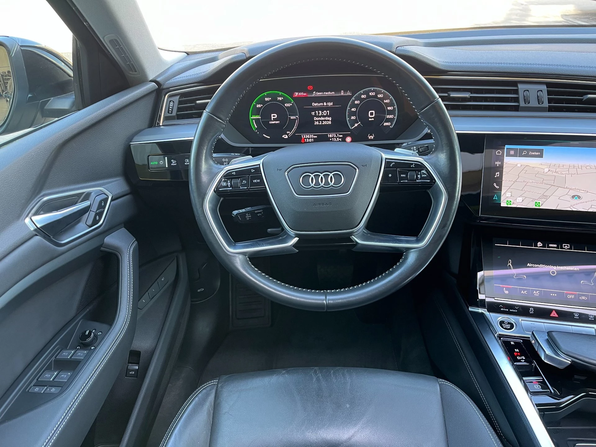 Hoofdafbeelding Audi e-tron