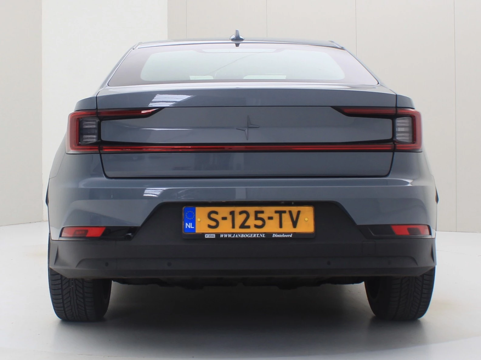 Hoofdafbeelding Polestar 2